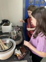 Making chocolate apples and marshmallows in P6